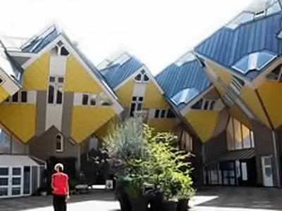 10 Mind-Bending Buildings