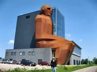 10 Mind-Bending Buildings