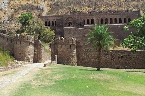 Bhangarh Fort Most Haunted Fortress in India