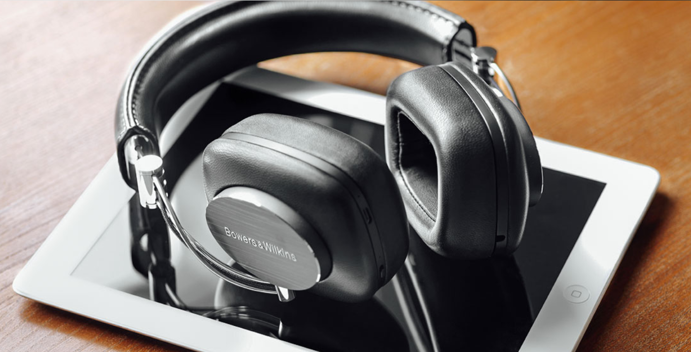 Bowers & Wilkins Px8