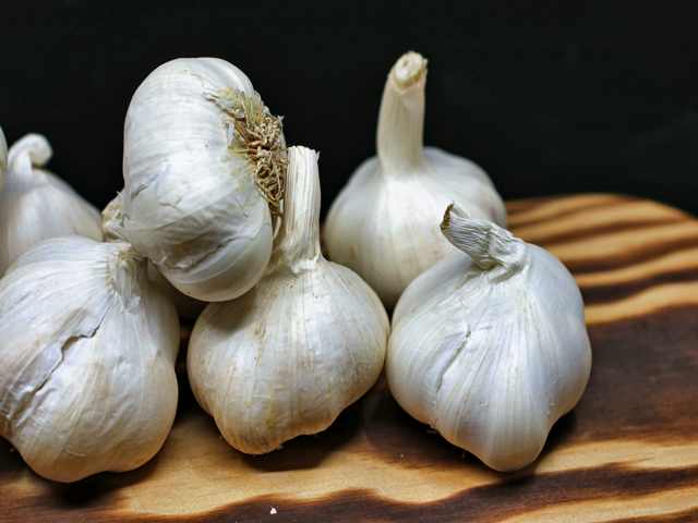 Garlic Hacks