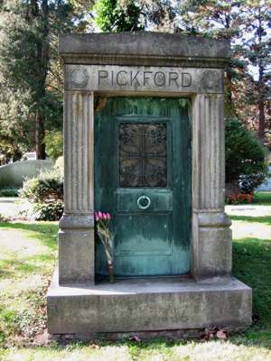 Olive Thomas Pickford's mausoleum at Woodlawn.