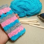 make mobile cover with wool