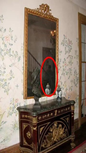 Haunting of Myrtles Plantation Mirror